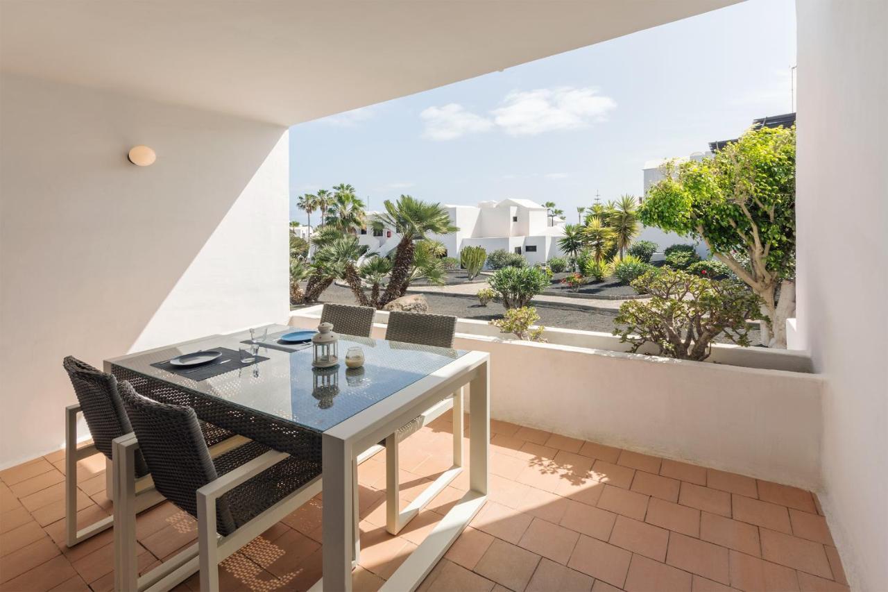 Conylanza Bastian Beach Apartment Costa Teguise Ngoại thất bức ảnh